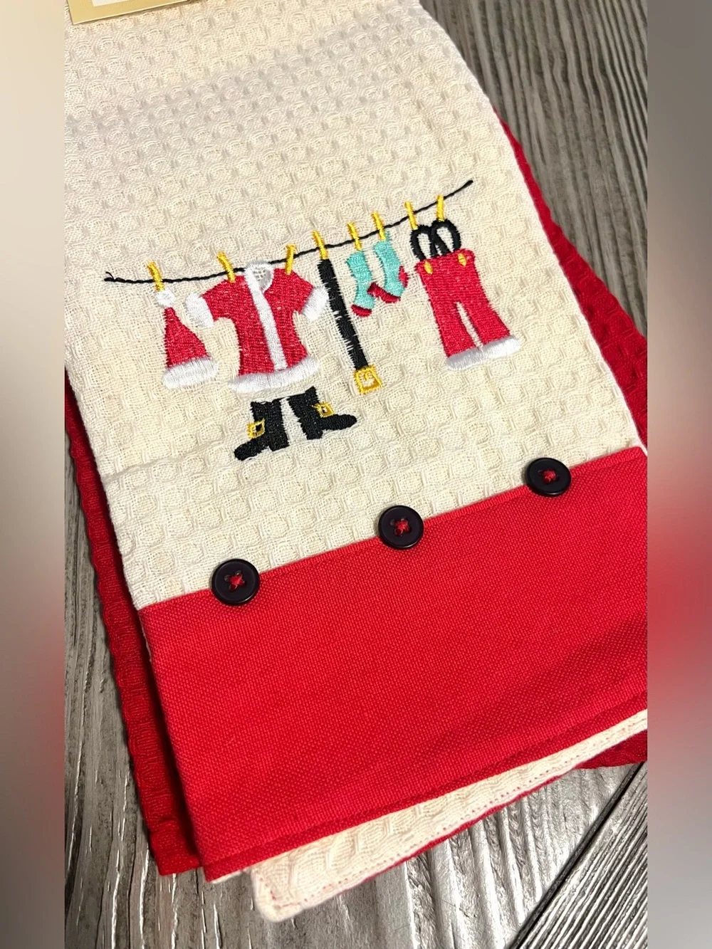 Seven Hills Santa’s Laundry Christmas Kitchen Towels – 2-Piece Set